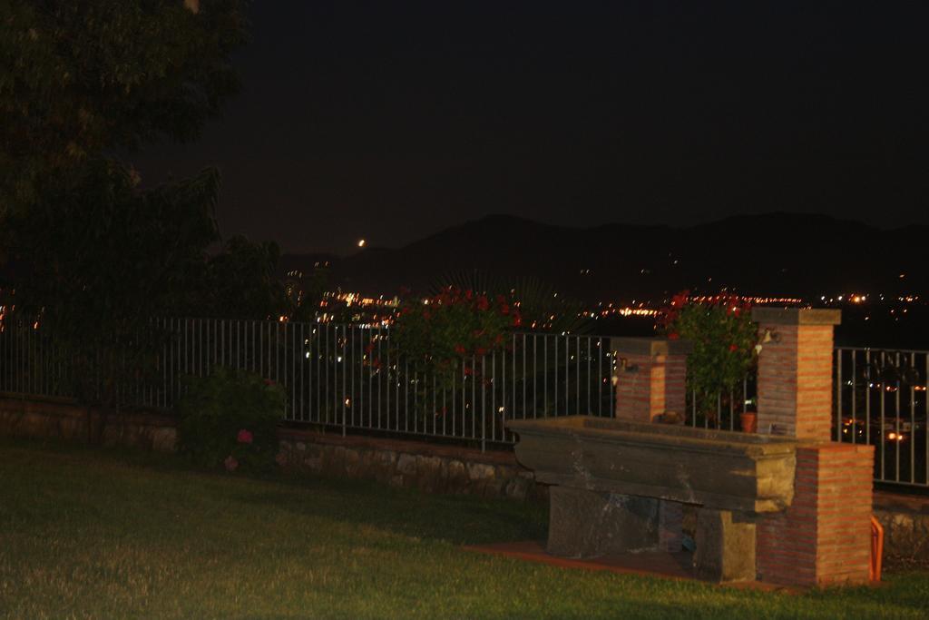 La Casa Dei Limoni Apartment Matraia ภายนอก รูปภาพ